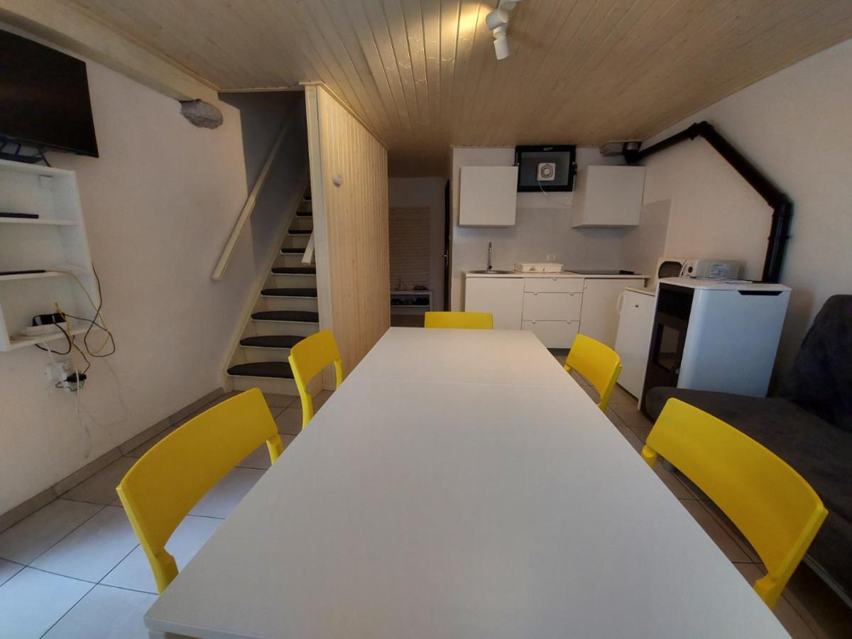 Apartmaji Hedera Komen Bagian luar foto