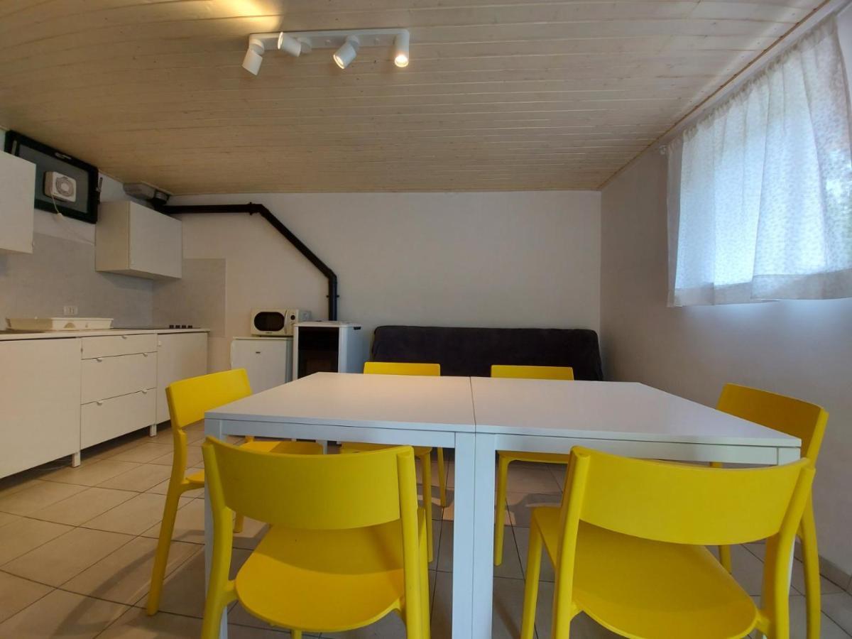 Apartmaji Hedera Komen Bagian luar foto